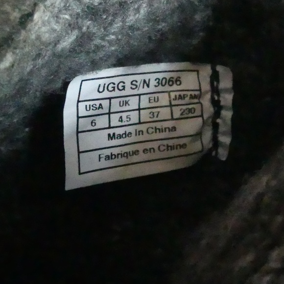 UGG Cardy Lattice Boots - LIKE NEW! - Picture 8 of 8